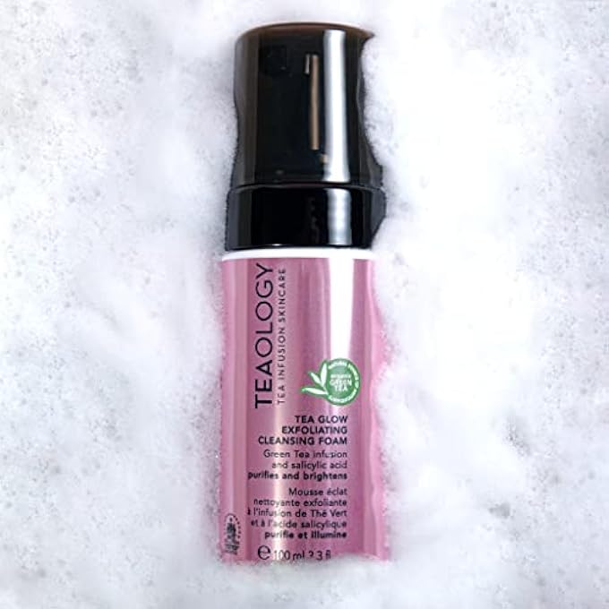 TEAOLOGY TEA GLOW EXFOLIATING CLEANSING FOAM - Image 2